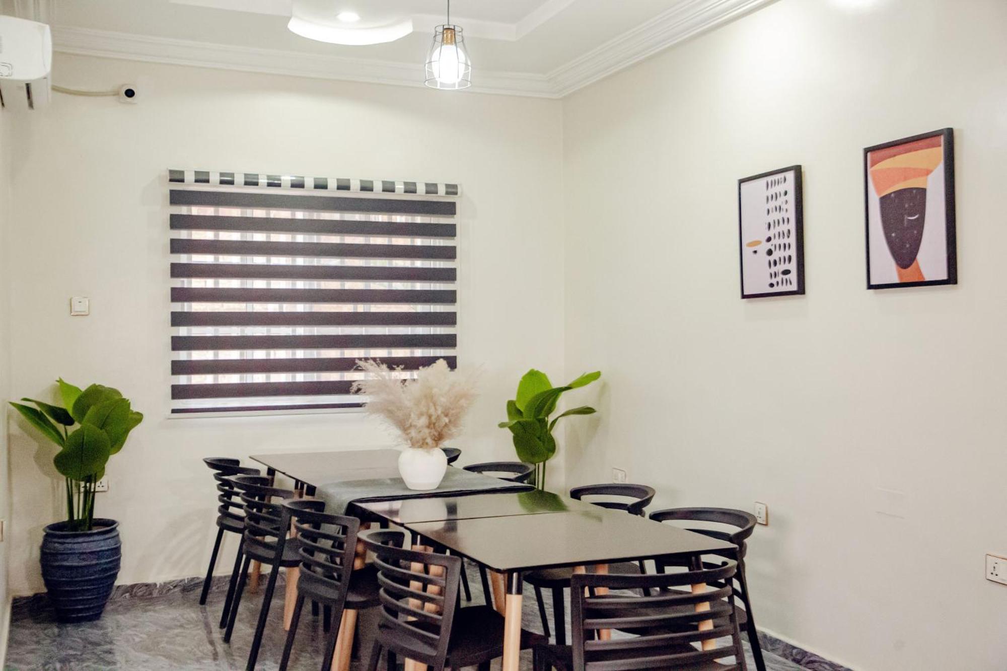 Nexus Xpress Hotel Abuja Luaran gambar